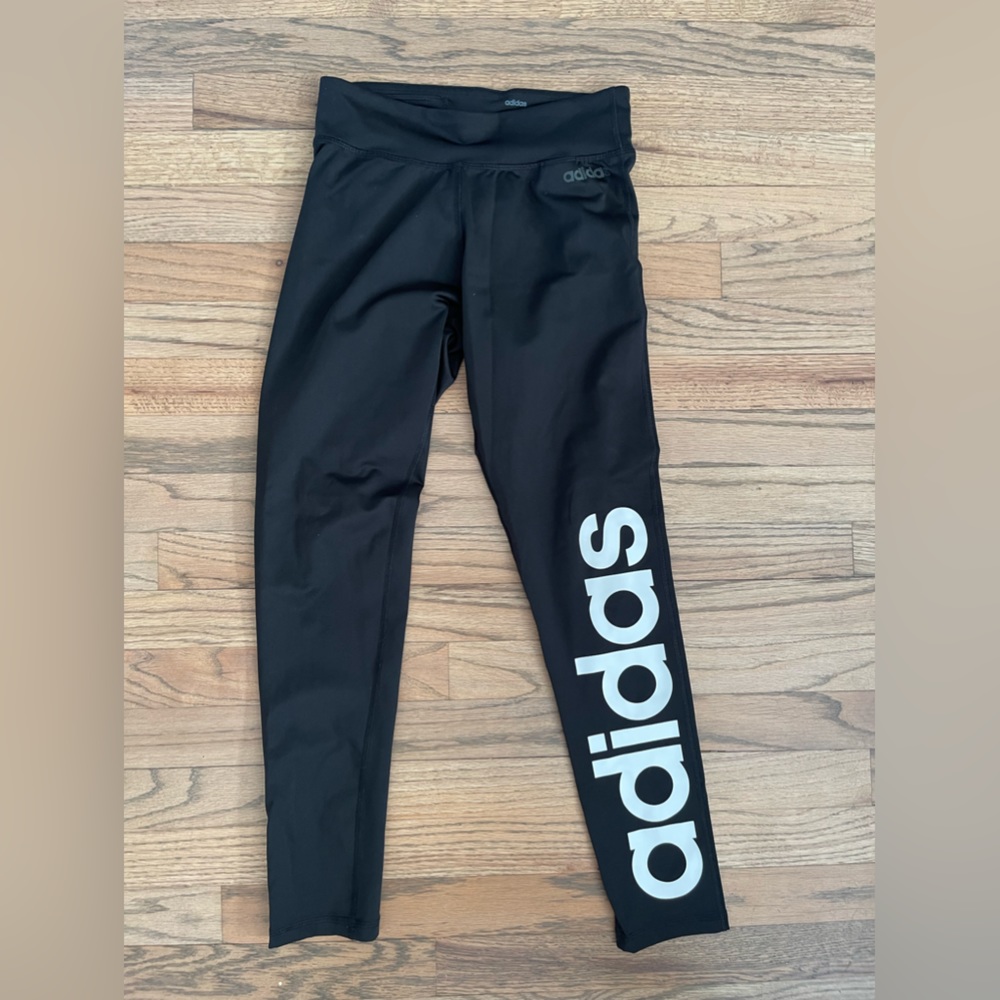 Adidas workout leggings size small